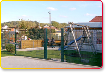 Outdoor Minigolf Anlage Spielplatz f�r Gro� und Klein